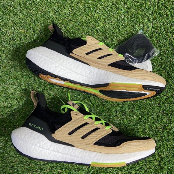 Men\'s Adidas Ultraboost 21 Core Black Beige White CORDUROY Size 10 GX5254 NEW